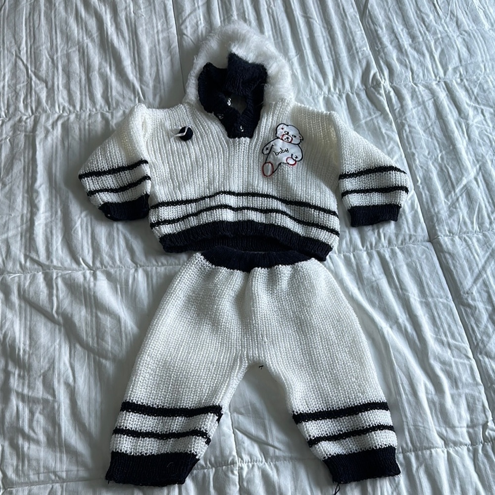Vintage teddy bear Adorable White and Black Knit Baby Outfit